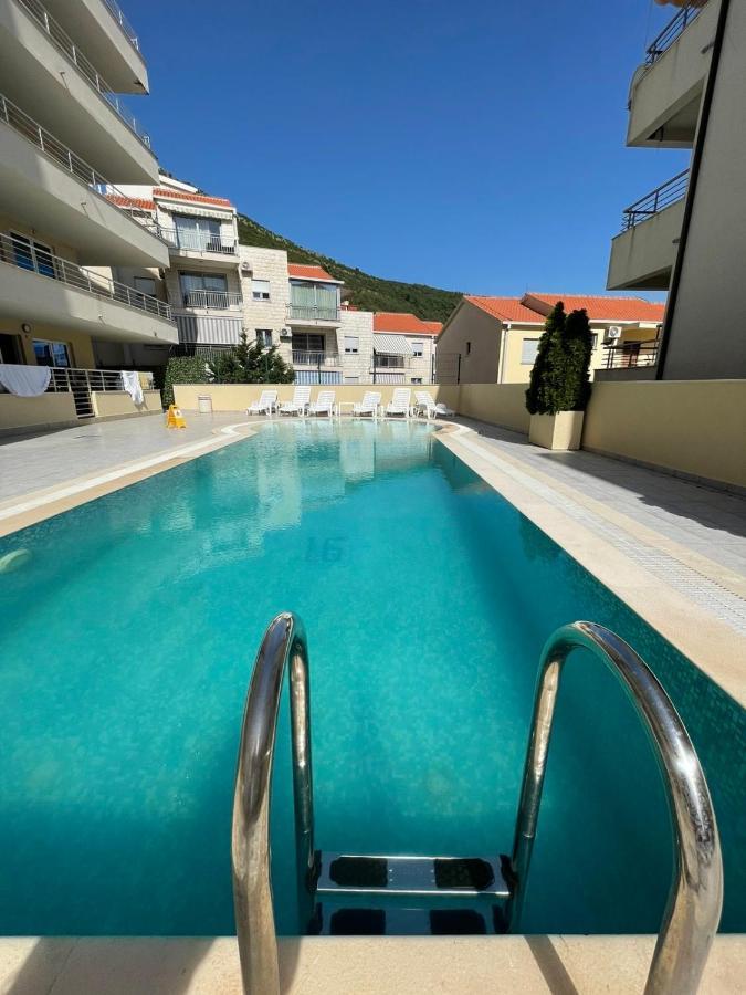 Appartement Charm à Petrovac Extérieur photo